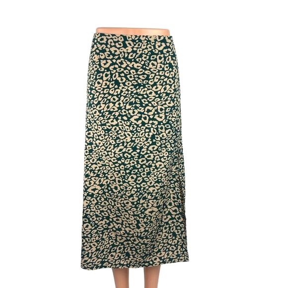 Shein Green Beige Leopard Animal Print Satin Zipper Chic Midi Slip Skirt Size 6 - Picture 1 of 6